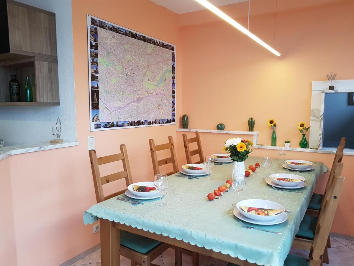 80 Qm Apartment Alessia Nuernberg Bagian luar foto
